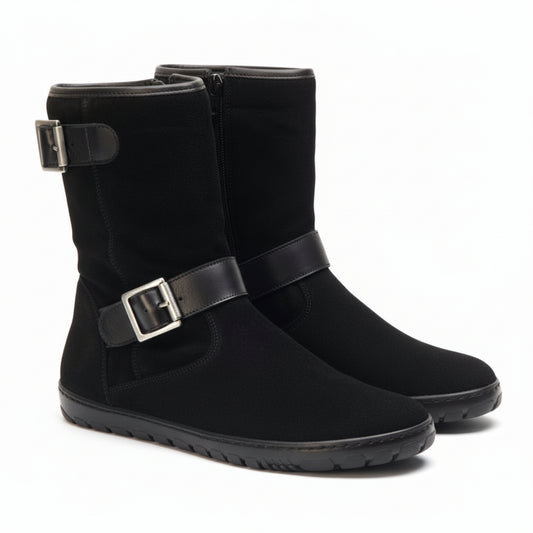schwarze Barfußschuhe Stiefel aus Veloursleder mit Riemen und Schnallen
