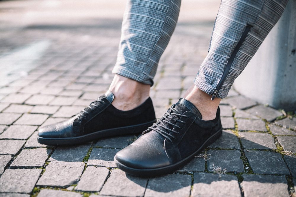 Qore Low Black